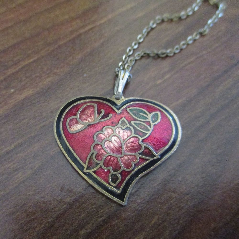 Vintage Cloisonne Heart Necklace with Goldtone 8 Inch Chain